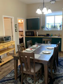 Mineral Springs Road Inn - Image 2