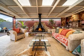 Laurant's Cottage McLaren Vale entertainer - Image 3