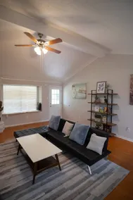 Sugar land’ 3 bedroom, 2 queens, 1 king for rent - Image 3