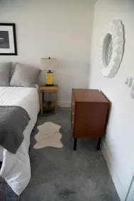 Luxurious suite in town with relaxing country vibe - Image 3