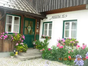 Cozy apartment in traditional outdoor house - Image 5