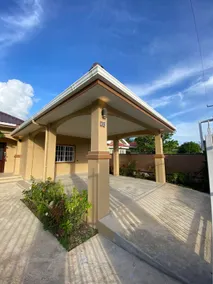 Newly spacious, 3 bedroom home, near downtown - Image 3