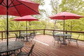 3 Bed 2 Bath Cabin on 300 acre Cattle Farm with Hot Tub and Private River Access - Image 2