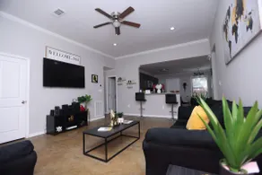 Upscale Peaceful Fun House w/ Deck- 2 Min walk to Grambling Campus - Image 2