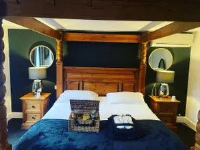 Private spa retreat with overnight accommodation - Image 2