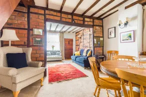Sarahs Cottage - Image 2