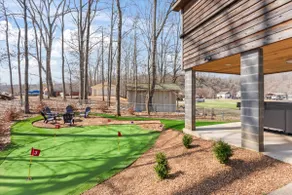 Lazy River Lodge- Sleeps 8, arcade, putting green! - Image 3