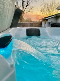 Hot Tub, Fire Pit, Private Back Yard, Relaxing - Image 4