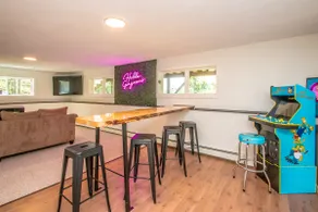 Mtn Top Home w/Views of Mt. Washington & Speakeasy - Image 4