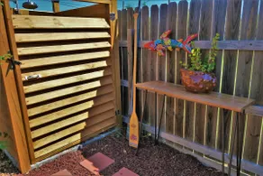Charming cottage w/ outdoor shower in fishing town - Image 4