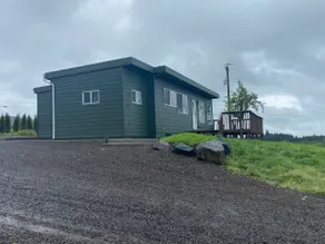 Beautiful 2 bedroom home with amazing views - Image 4