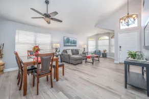 Family Home 3 beds/Private Heated Pool-10 mins to Stadium. - Image 3
