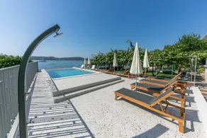 Apartments Sea2/beachfront/breakfast/pool/jacuzzi - Image 4