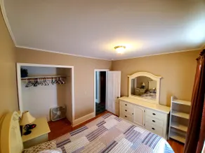Spacious second floor apartment - Image 3