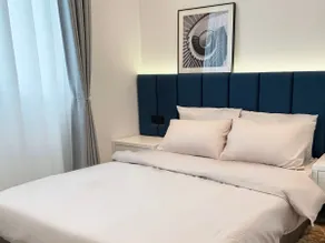 Designer's unit @ Prime location - Image 4