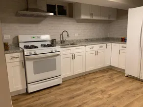 New apt. Spacious, with private entrance. - Image 2
