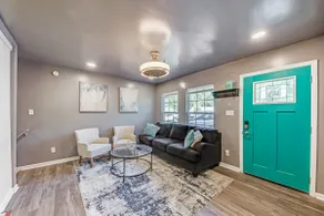 Fun getaway,w/Gameroom, near downtown and airport! - Image 3