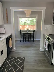 Newly remodeled, close to wineries and parks - Image 5