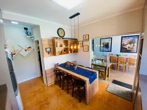 Pleasant House with Heated Pool - Image 4