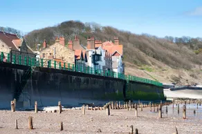 Lovely 2 bedroom Holiday Home, right on the Beach. - Image 5