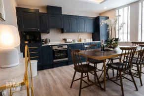 Signature 2 bedroom apartment - central Blackpool. - Image 5