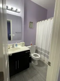 Super Spacious 3 level townhome in prime location - Image 5