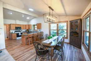 Greenside on Lake Arrowhead Golf open floor plan, great location, Golden Tee  - Image 2
