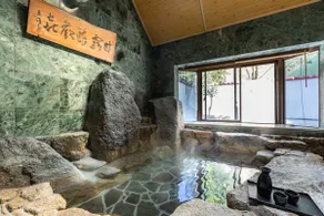 [Nanki Shirahama] Private villa with a hot spring fed by a source spring. The best location for sightseeing in Shirahama. Accommodates 14 people. - Image 2