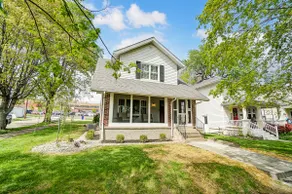 Close to entertainment, shopping and restaurants - Image 2