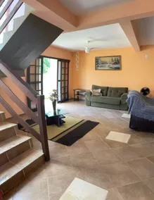 Townhouse with 3 bedrooms, 4 bathrooms, parking - Image 5