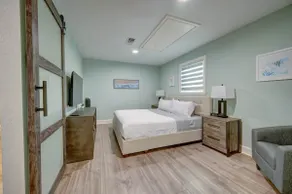 Tesla House - 4 Bed/3 Bath, Pool - Image 5