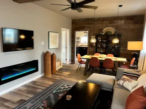 Comfortable Cottage Near The Heart Of Town - Image 2