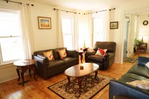 Whistlin’ Hill Farmhouse - Image 2