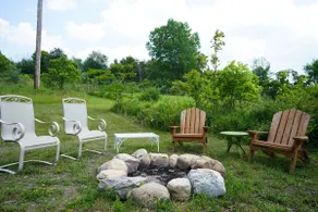 Whistlin’ Hill Farmhouse - Image 4