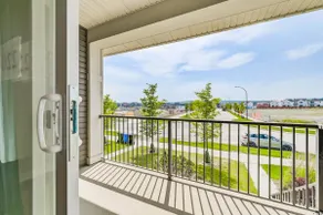 Elegant 4-Bedroom Home With Central AC/6 Beds - Image 2