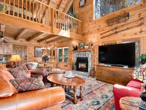 BearHaven mountain View/sleeps 10/new Spa/LogCabin - Image 3
