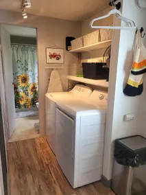 Cozy, comfy, 2 bedroom, 2 bath cottage w/kitchen - Image 5