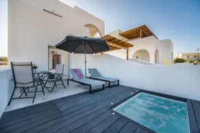 Divaly - private heated jacuzzi & sea view - Image 2