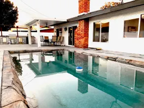 PRIVATE HOUSE♡COCKTAIL POOL🎈11 MINS TO Disneyland - Image 4