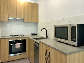 Entire 2 Bedroom Serviced Apartment in Fullarton - Image 3