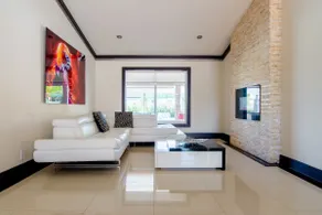 Beautiful Luxury Villa - Image 3