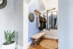 Downtown artistic home in a historic district - Image 4