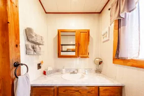 Knotty and Nice Cozy Cabin with Hot tub - Image 3