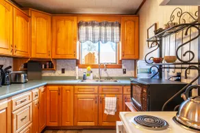 Knotty and Nice Cozy Cabin with Hot tub - Image 5