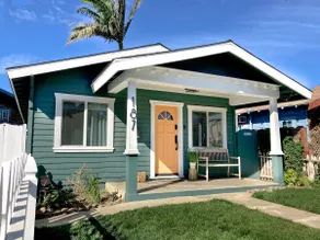Surf Town Bungalow: Fun and Beautiful - Image 2