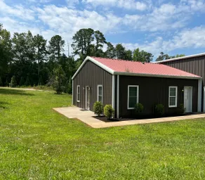 Roebuck 1-br bungalow near BMW, GSP, Michellin - Image 5