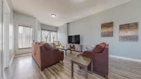 Spread out - Renovated 5BR+Loft, 7 Beds Sleeps 14+ - Image 2