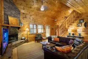 Rustic Mtn. lodge on river with private hot tub - Image 3