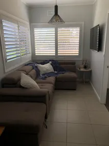 Waterside Retreat - wedged between beach and lake - Image 2