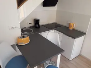 Cozy Apartment in Heart of Târgu Mureș - Image 3